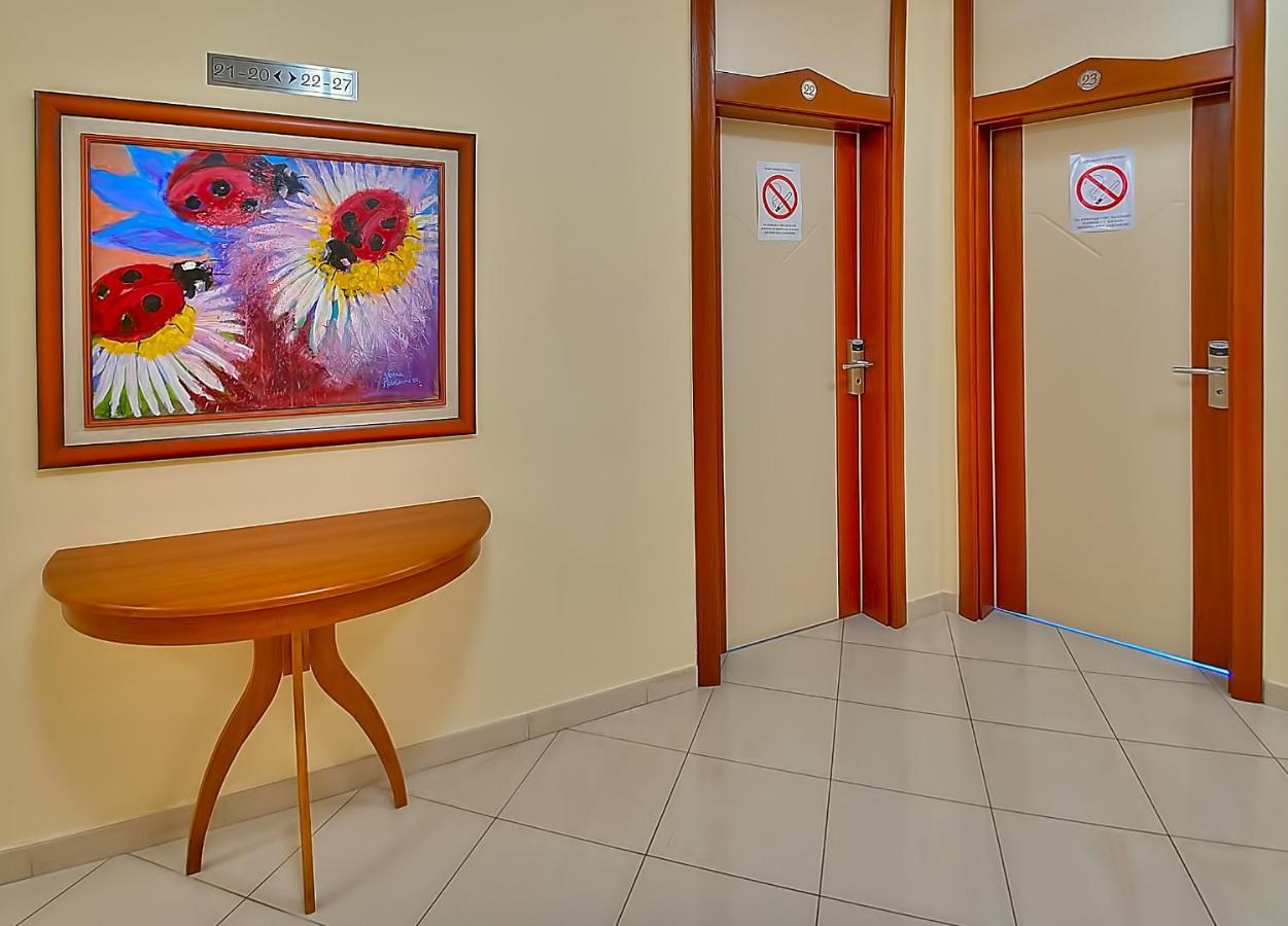 Hotel Niski Cvet المظهر الخارجي الصورة